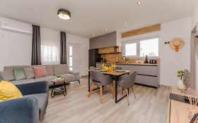 Apartmani Dmarie
