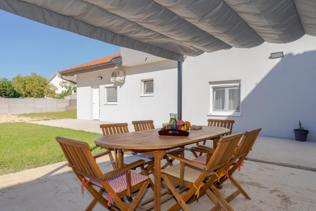 Apartmani Dmarie Privlaka  Exteriér fotografie
